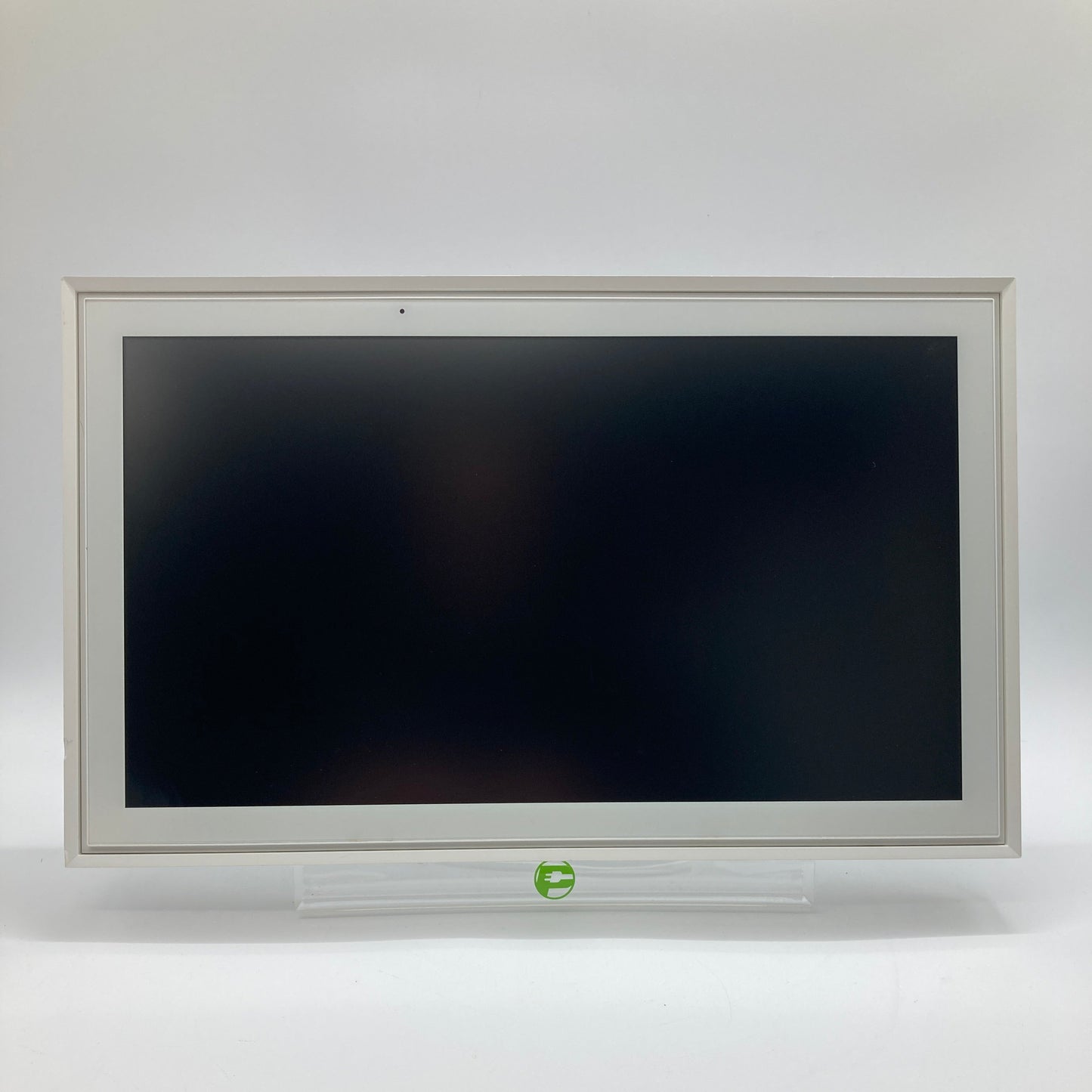 Skylight Calendar 150-CAL 16GB Chipped Frame