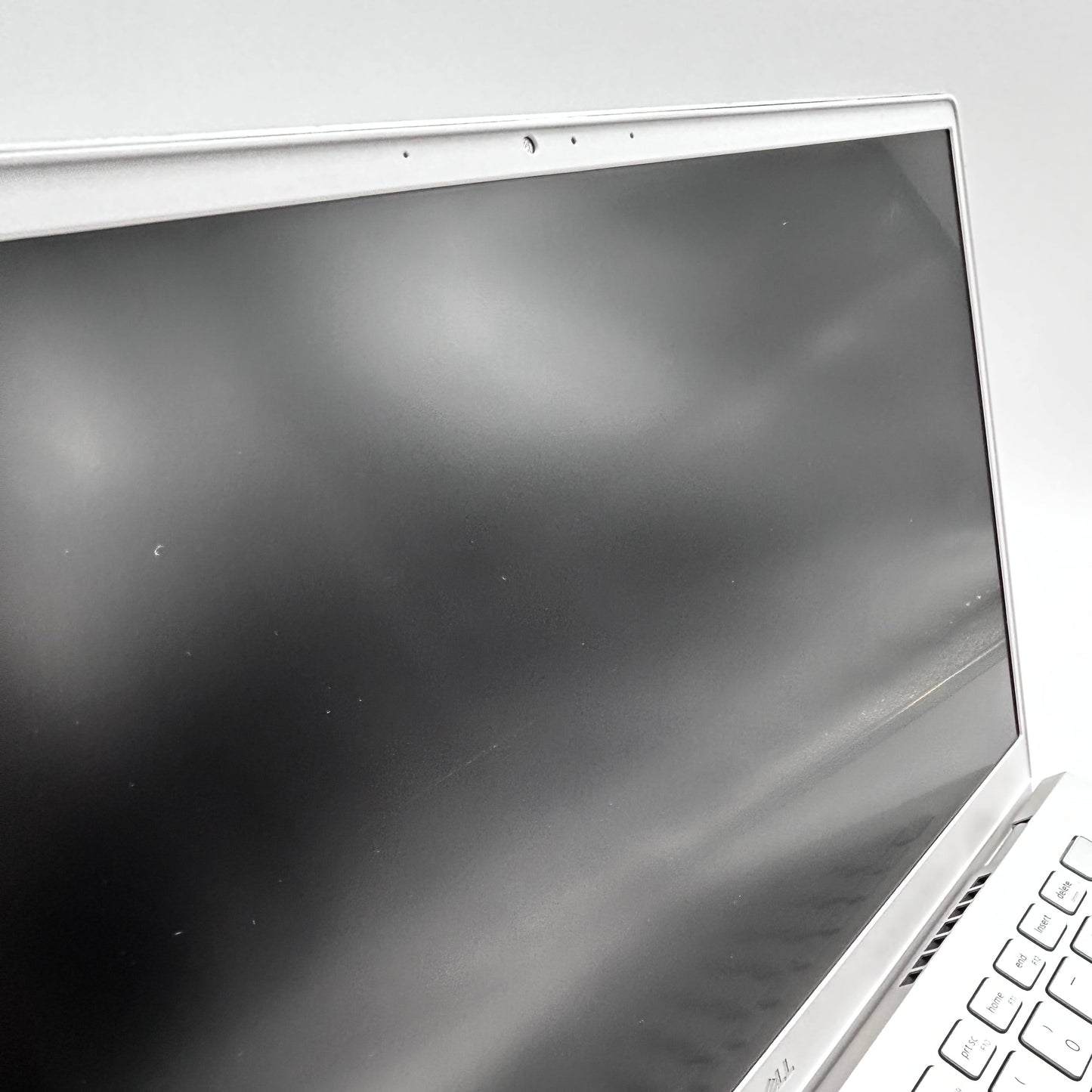 Dell Inspiron 5402 14" i7-1165G7 1.69 GHz 12GB RAM 512GB SSD