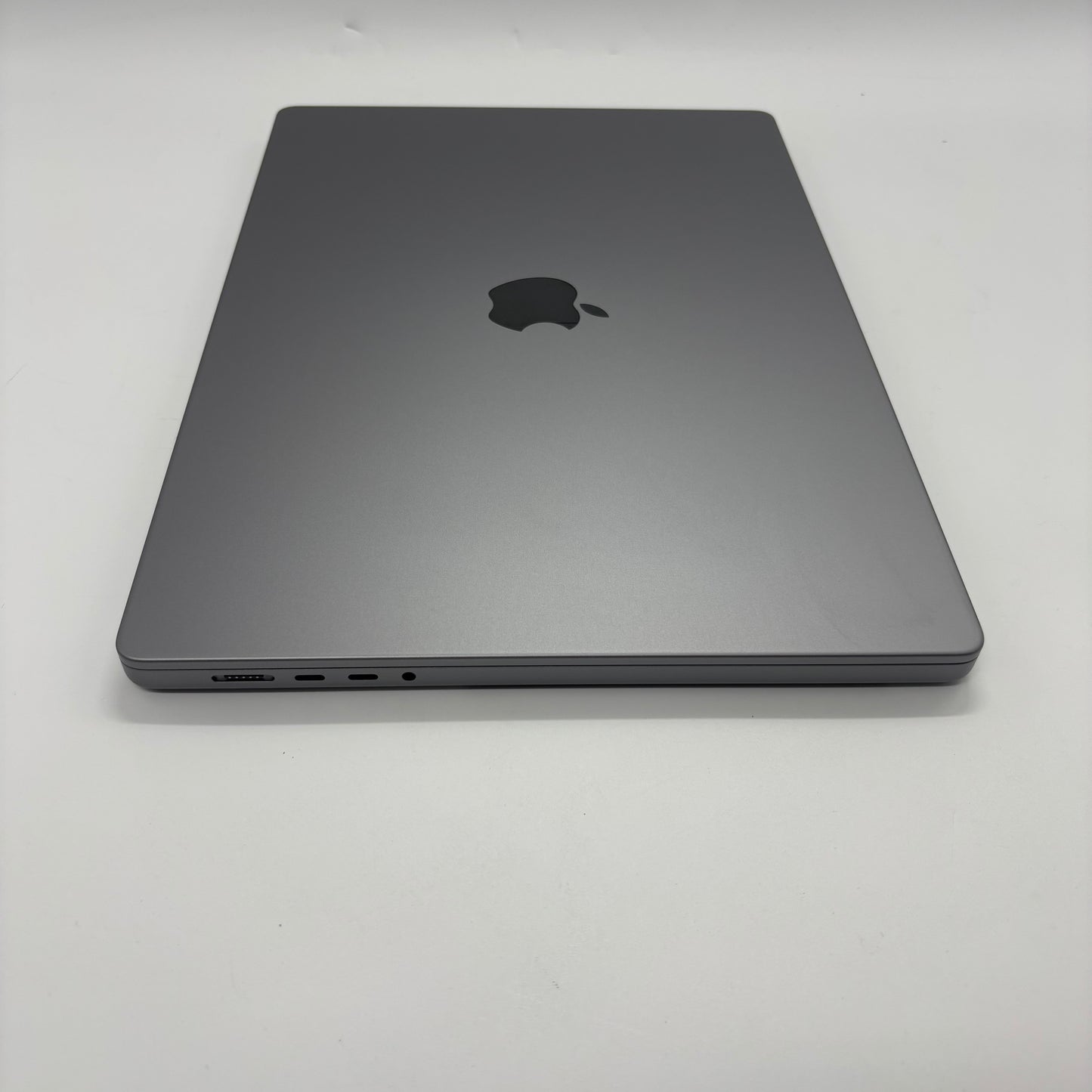 2023 Apple MacBook Pro 16" M2 Max 38C GPU 3.5GHz 32GB RAM 1TB SSD A2780