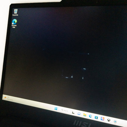 MSI Cyborg 15 A12VF 15.6" i7-12650H 16GB RAM 512GB SSD RTX 4060 Read Screen