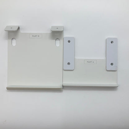 Skylight Calendar 150-CAL 16GB Chipped Frame