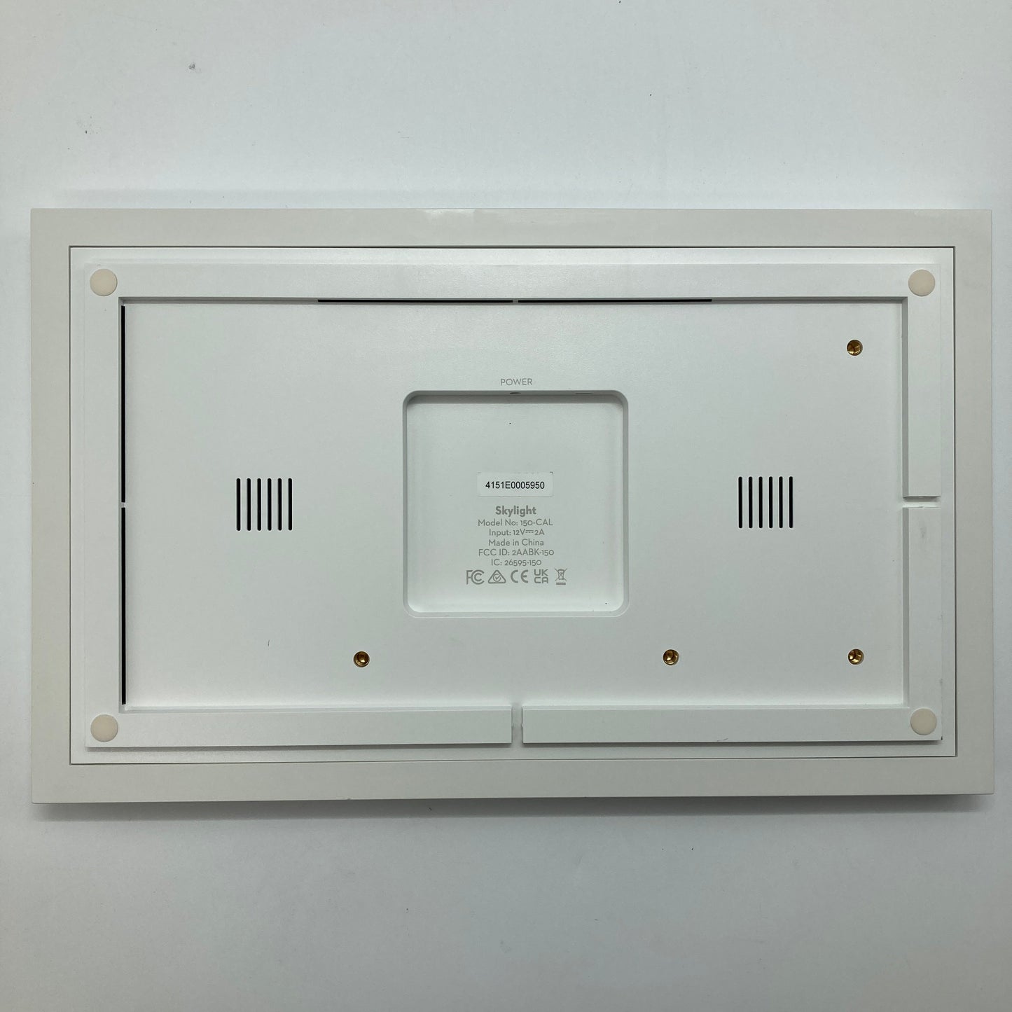 Skylight Calendar 150-CAL 16GB Chipped Frame